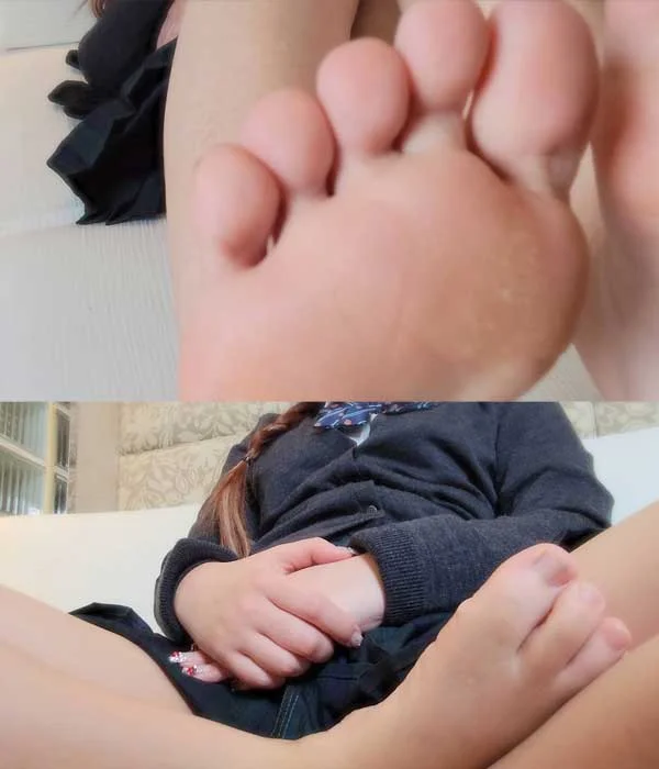制服女子の匂い立つソックス＆裸足足裏-3