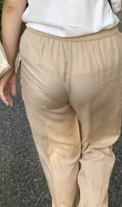 グラマー美女の透け尻-3