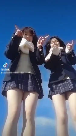 続続編【海で見かけたTIKTO〇練習ミニスカ2人組の垢特定】-2