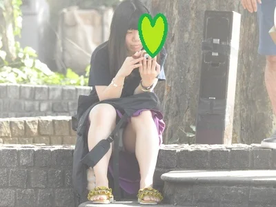 【再販】（ＦＨＤ）大変です！！スマホに夢中になり、パンツが見えてますよ２２７-2