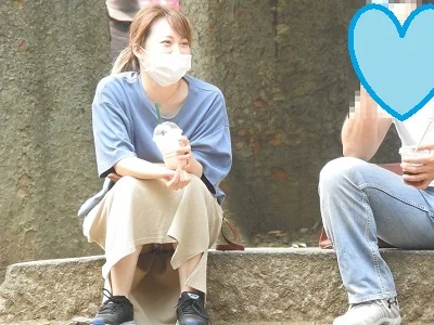 【再販】（ＦＨＤ）大変です！！会話に夢中になり、パンツが見えてますよ２３０-1