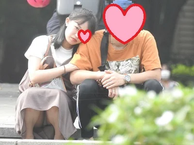 【再販】（ＦＨＤ）大変です！！会話に夢中になり、パンツが見えてますよ２３０-2