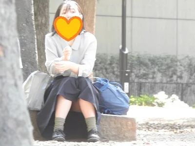 【再販】（ＦＨＤ）大変です！！会話に夢中になり、パンツが見えてますよ２３０-4