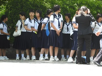 【再販】制服姿の女のコを撮影しました！！３２-3