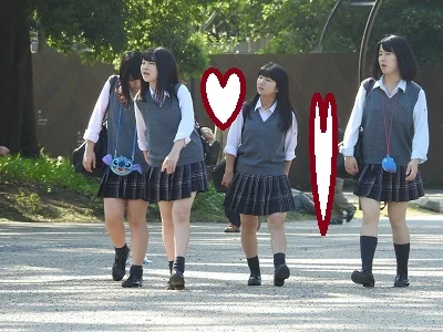【再販】制服姿の女のコを撮影しました！！３４-4