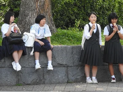 【再販】制服姿の女のコを撮影しました！！３６-6