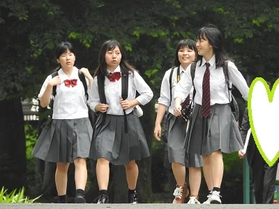【再販】制服姿の女のコを撮影しました！！３８-1