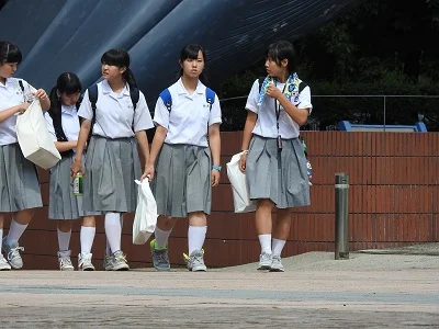 【再販】制服姿の女のコを撮影しました！！４９-2