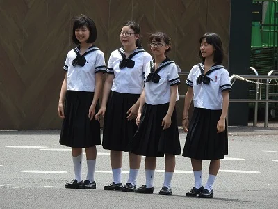 【再販】激安＆大特価販売！！制服姿の女のコを撮影しました！！９１～１００-5