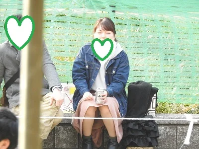 【再販】お座りお姉さん発見！！（ＦＨＤ）大変です！！パンツが見えてますよ１０３