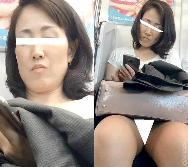 【再販】(電車対面）(顔出し）〇っぱいの大きさを隠し切れない…OL奥さま…パンストあんよをくぱぁ～っと…無防備なお股のご様子を観察してみ