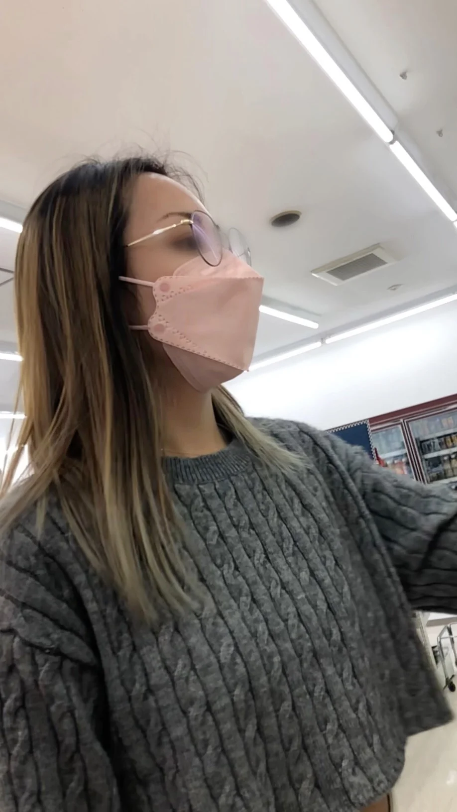 【お買い物中の眺め69_ちっぱいver】モデル風のセクシーお姉さんを追い回し！