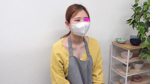 #64【陶芸中の胸チラ】巨乳人妻さん☆激かわJDちゃん☆前屈み胸チラで乳首まで見えちゃった!?