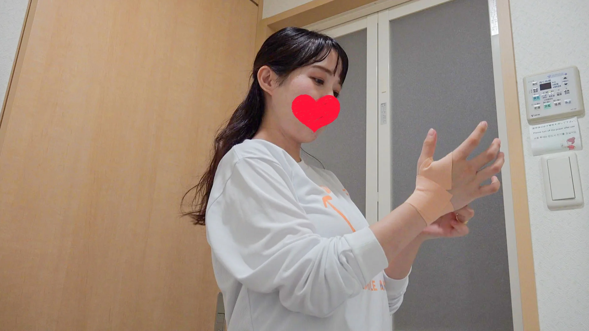 【民泊着替え】過去最高級!?爆乳ドエロ乳輪おっぱい♡/アイドル風清楚系美女♡228-229人目-4