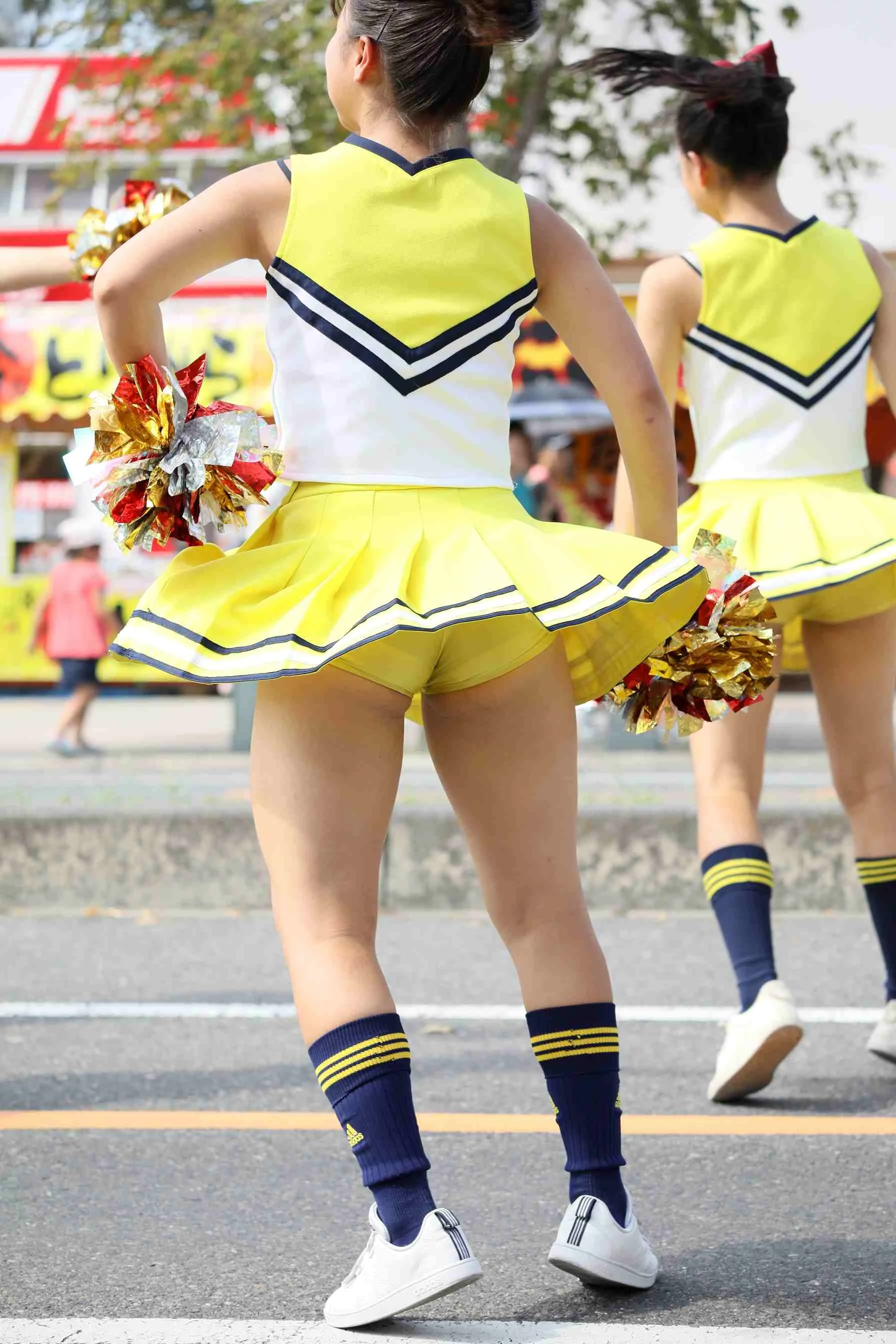 【再販】【再販】全力応援！黄色の有名フレッシュチア③　～笑顔と元気が満載、キレキレ演技で盛り上げまくりチア～-4