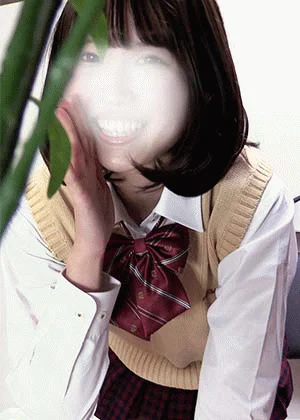 １軍女子の誘惑パンティ　勝手に見せつけてきて・・・「　ヘ　ン　タ　イ　❤　」
