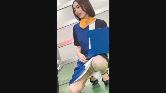 メル●デス 中野店 芸能人級神ルックスディーラー パンスト越しのムレパン隠し撮り　生生しいマンコにどっぴゅどぴゅ連