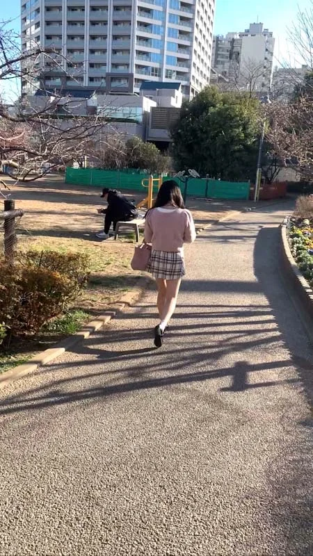 【⭐︎本編顔出し⭐︎】小柄な無防備ミニスカJDのスジまでしっかりパンチラ盗撮♡-3