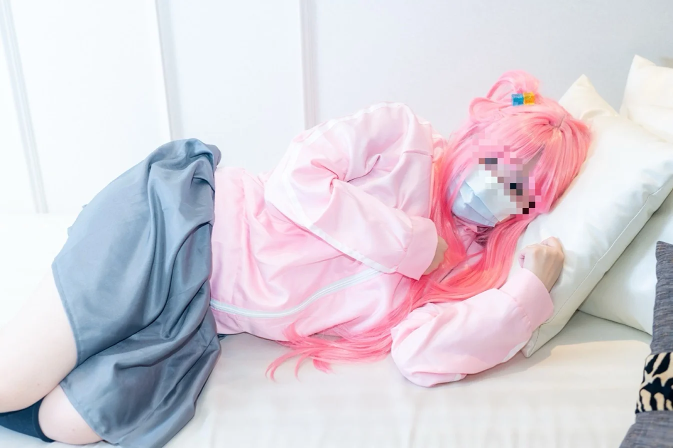 【新コスプレイヤー盗撮③】～後藤ひ〇り爆乳レイヤーさんをラブホで個撮～-6