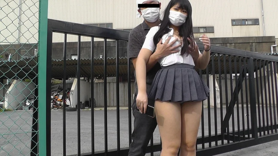 超ミニスカパンチラ　小雪ちゃん2 青いミニスカートでお散歩編