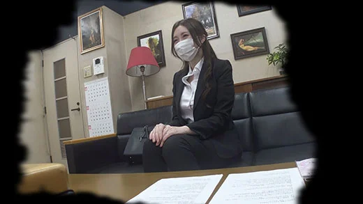 【再販】【実録闇営業】新人女性営業マンが院長室で膣拡張器をオマンコに出し入れしてすすり泣く-1