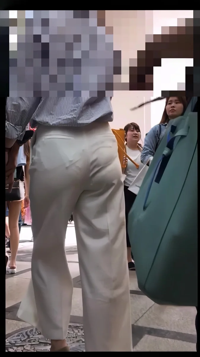 【再販】78触りたくなる美尻-1