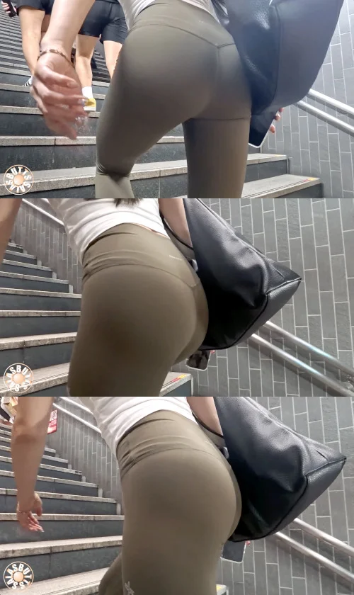 【4K高画質】Tバックヨガパン階段見上げ-2