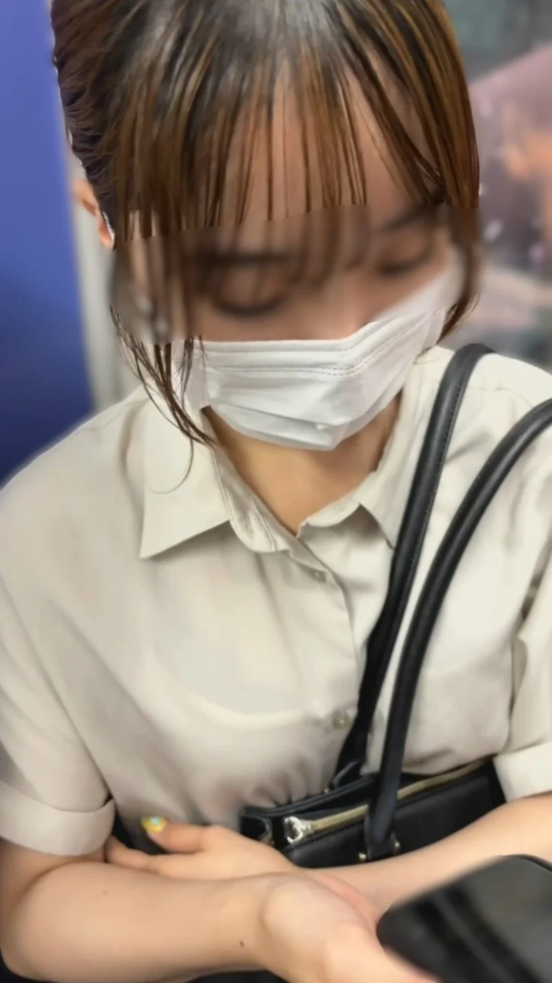 【再販】街の風景５　ちっぱいが可愛い美人ＯＬのキャミ線＆ソフトパイスラに萌え