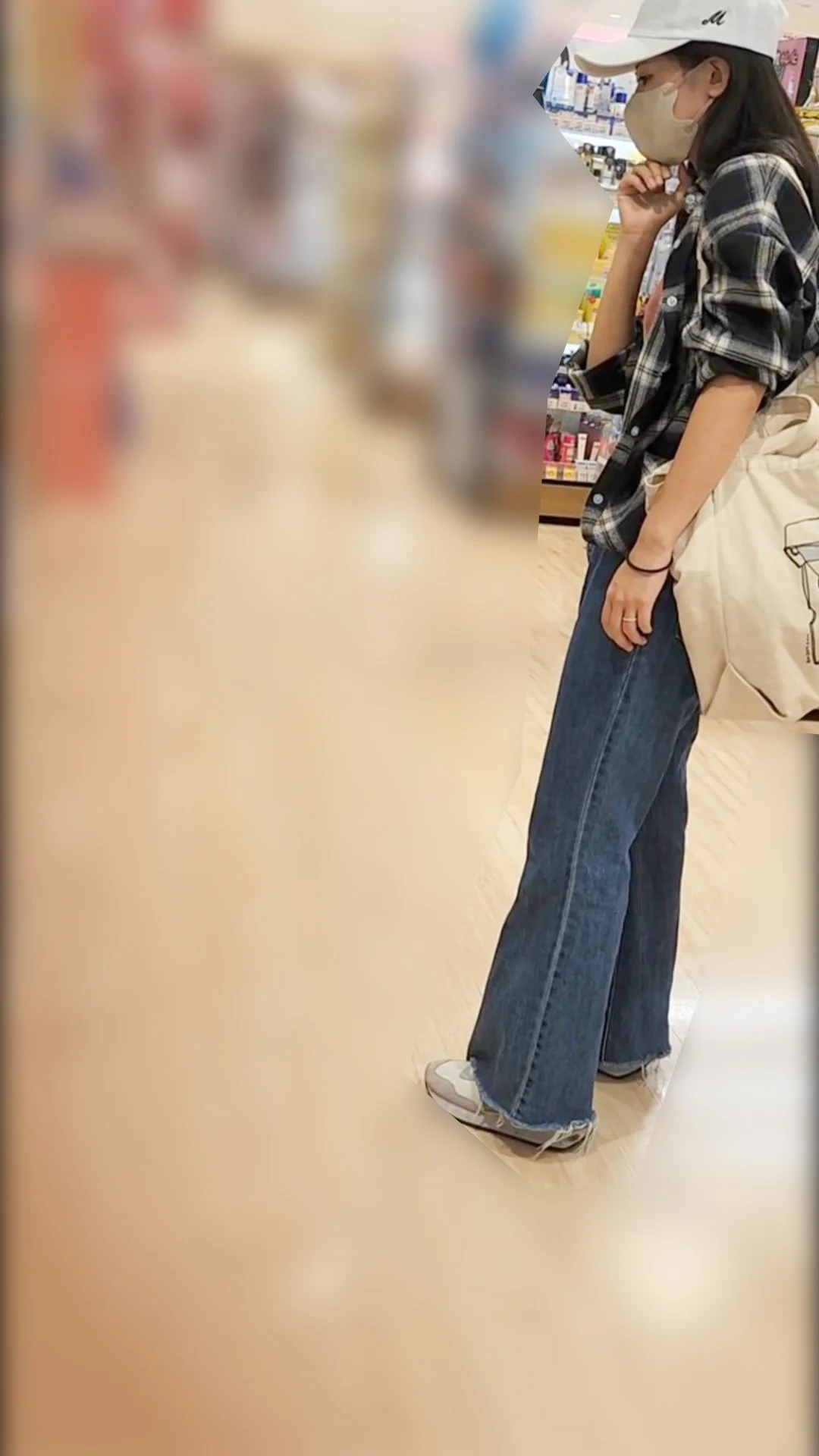 【再販】【おっぱい●カン/電車チ●】母乳人妻さんや美人店員さんのイタズラ込み！40分越え！-3