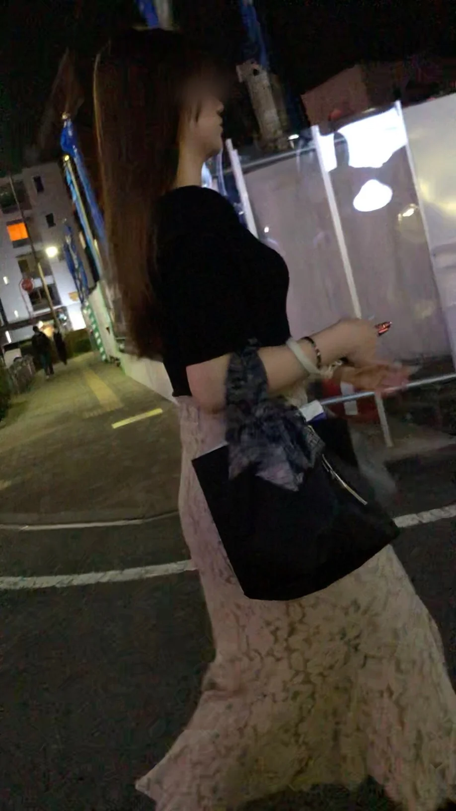 【横からの眺め382】スタイル抜群の清楚系ＯＬの巨乳を並走で！！