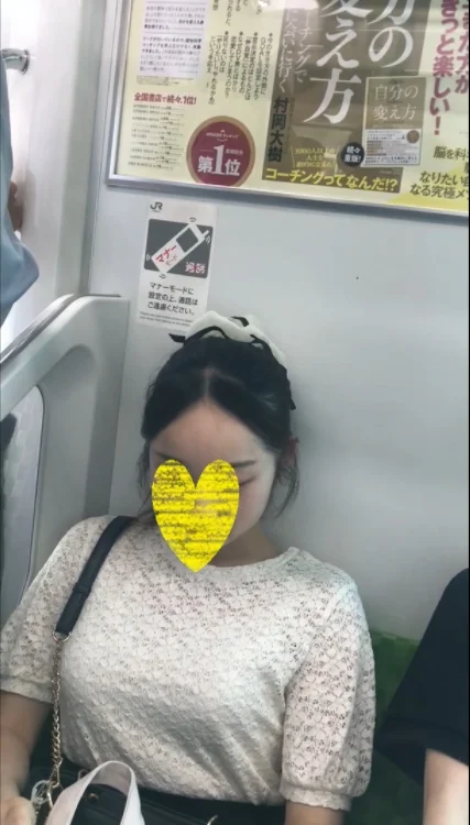 清楚な育ちの良い色白巨乳JD至近距離ﾛｯｸｵﾝ！