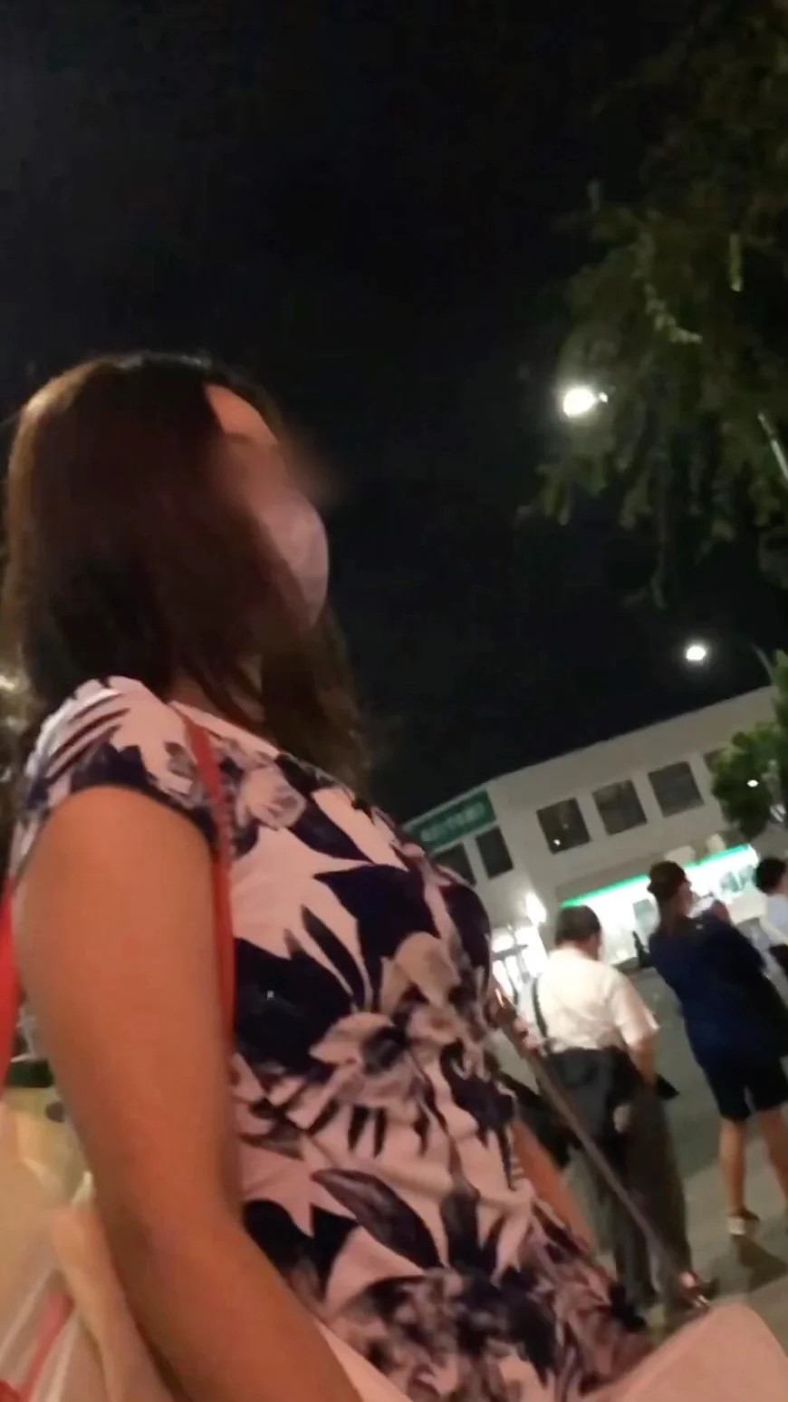 【再販】【お買い物中の眺め48】フェロモン溢れるセクシーＯＬを店内で追い回し！-3