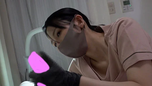 【再販】【VIO脱毛サロンかくし撮り】サテンパンツを逆さ撮りされるセラピスト-4