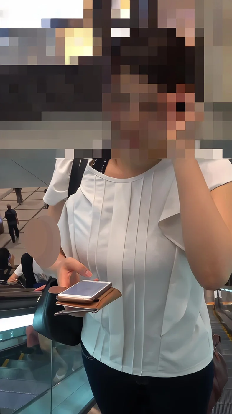 【再販】201美人な巨乳お姉さんと若い爆乳さん-2