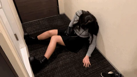 路上採れたて天然巨乳　ピチャピチャ音を立てる生マ●コ喘ぎ　ムチムチお尻＆太ももにぶっかけ逃亡