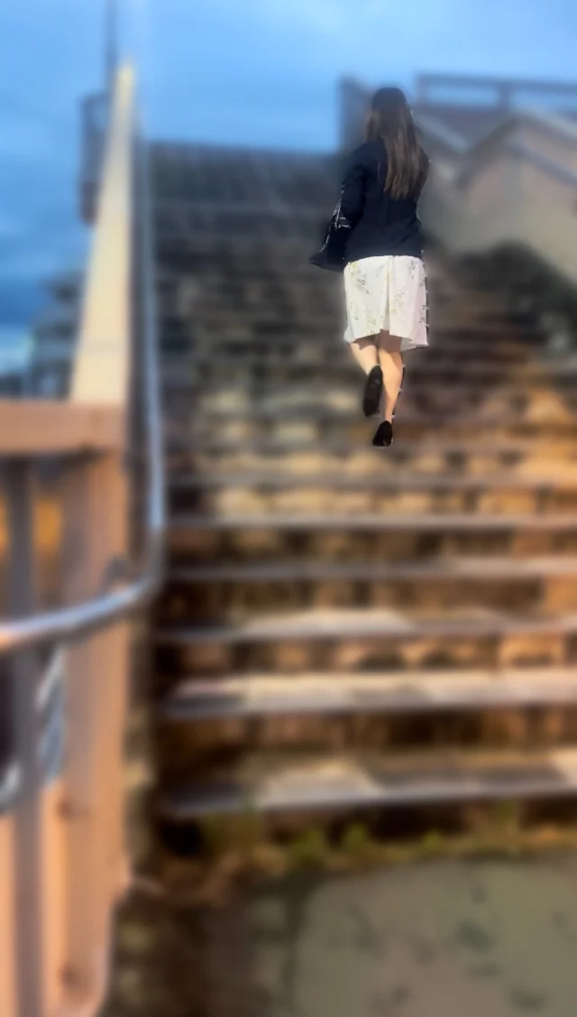 仕事帰りOL【粘着ネチネチ追跡】歩いているところから電車内まで！