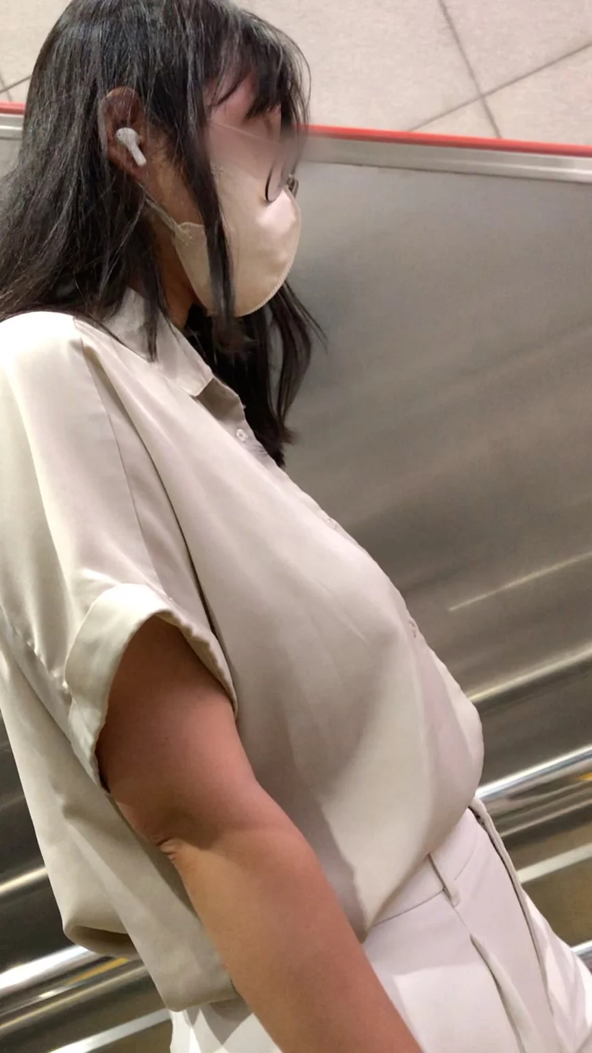 【横からの眺め405】真面目風の長身ＯＬはド迫力のＨカップ！！-2