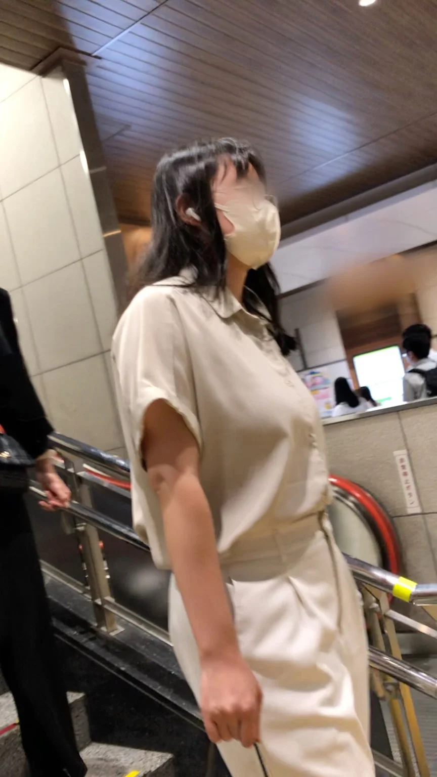 【横からの眺め405】真面目風の長身ＯＬはド迫力のＨカップ！！-3