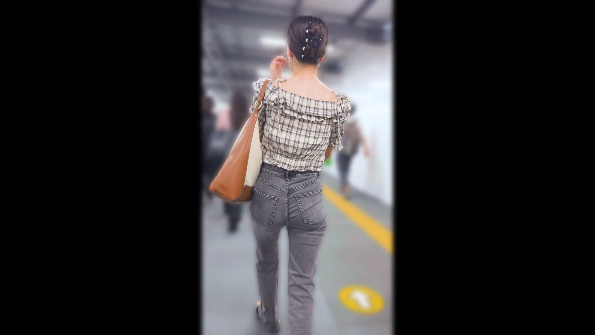 歩行記録0359「パッツパツなヒップでジーンズの女性をじっくり観察」(全2名)-6