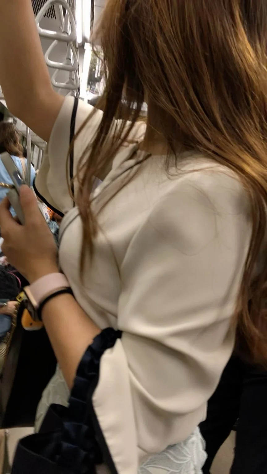 【すぐそこの眺め186】フェロモン溢れるセクシーＯＬの巨乳を至近距離から！！-4