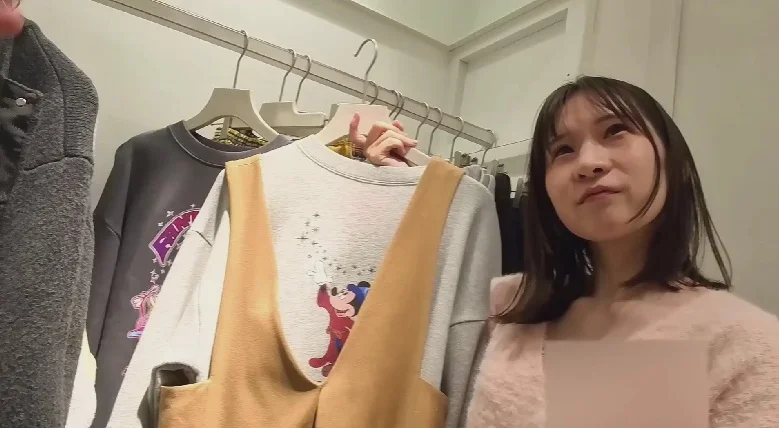 【再販】復活の着替えさせ１６！強引に着替えさせ２！上司に相談して撮られる残酷時代