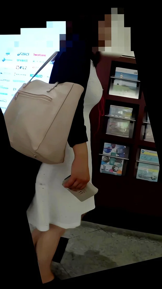 【再販】219透けまくりパンティがエロいギャルと気だるそうな巨乳お姉さん-6