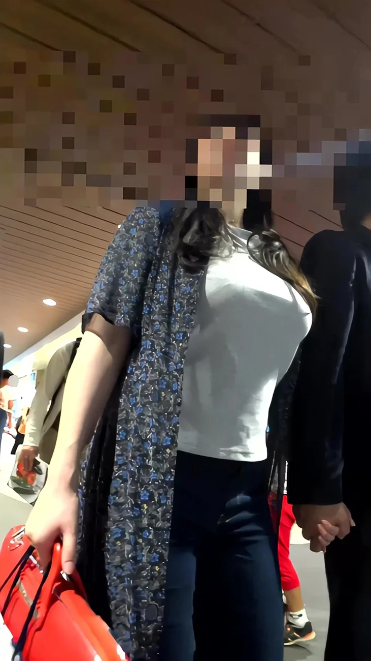 【再販】223爆乳が目立ちまくる豊満彼女-5