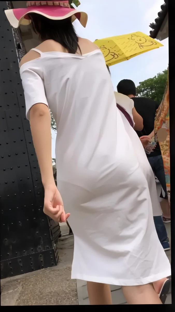 【再販】233華奢なスケスケワンピのお姉さん
