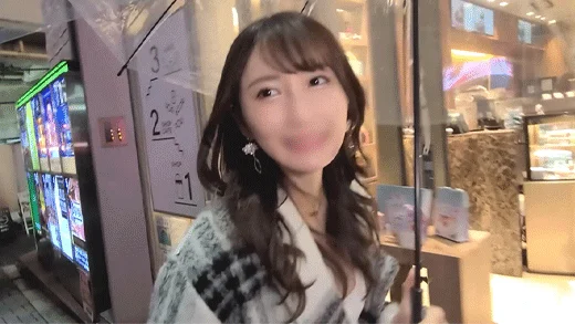 【再販】【据え膳・不可避】アザトカワイ過ぎる小悪魔むすめ・みさき２４歳「ボッキしたら負け」理性が吹っ飛ぶ中出し浮気SEX