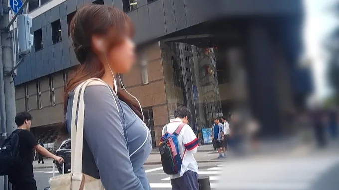 美巨乳の張りが素晴らしすぎる美人女子大生など