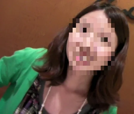 【再編集完全版】M字が嬉しい細身美人のアパレル店員さん、無防備すぎる神接客！-1