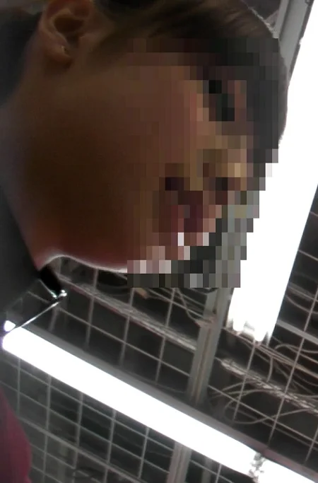 美人販売員コス二人盛り！無防備すぎる神接客！-2